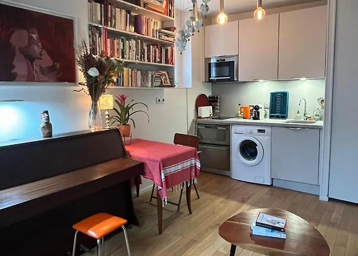 Montmartre Bright & Quiet * Paříž